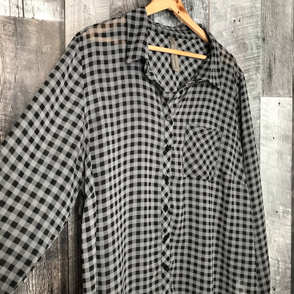 Additionelle Button Down Blouse